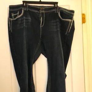 Maurice’s Size 24 Capris